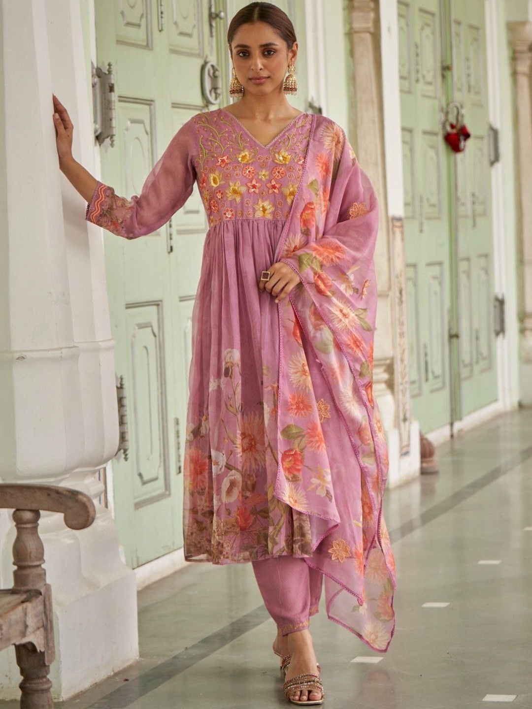 AUTUMN LANE Pihu Floral Printed Sequinned Anarkali Kurta with Trousers & Dupatta, Pink
AUTUMN LANE Pihu Floral Printed Sequinned Anarkali Kurta with Trousers & Dupatta, Pink