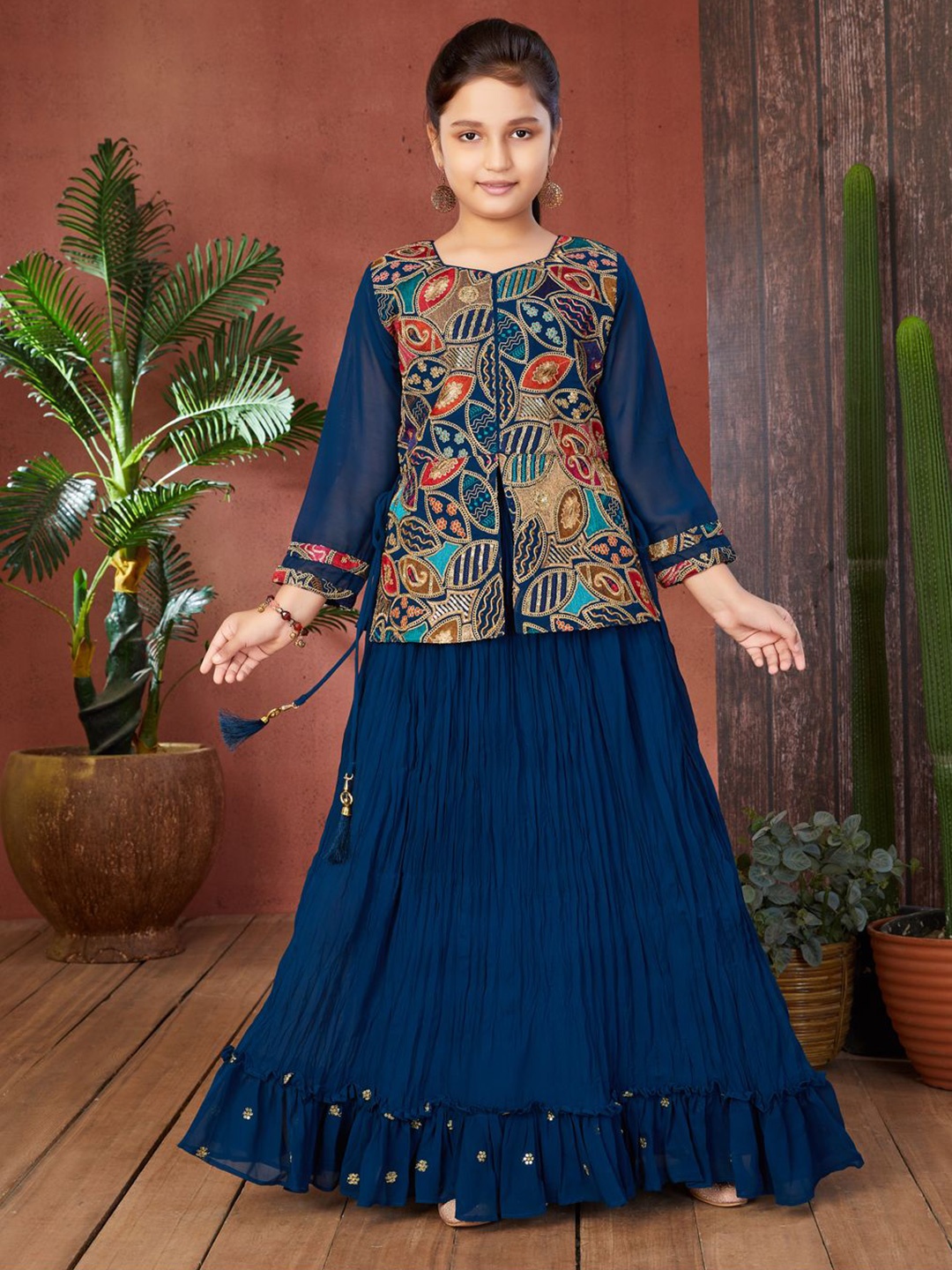 BAESD Girls Embroidered Thread Work Ready to Wear Lehenga & Blouse With Dupatta, Turquoise blue
BAESD Girls Embroidered Thread Work Ready to Wear Lehenga & Blouse With Dupatta, Turquoise blue