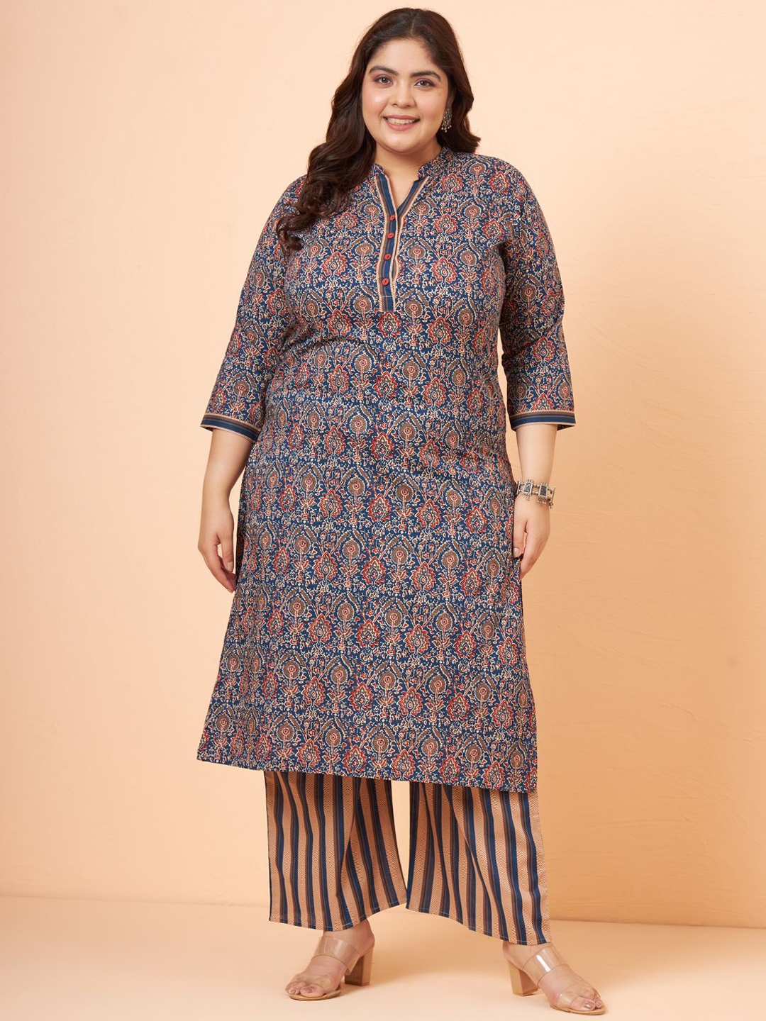 Tissu Plus Size Floral Printed Mandarin Collar Pure Cotton Straight Kurta with Palazzos, Blue
Tissu Plus Size Floral Printed Mandarin Collar Pure Cotton Straight Kurta with Palazzos, Blue