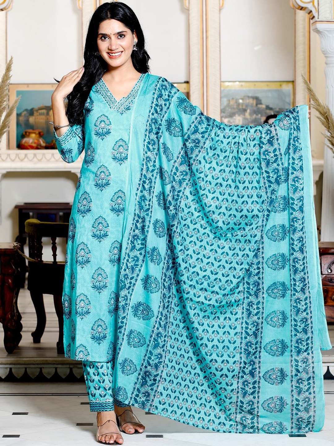 FABISTA Floral Printed Thread Work Pure Cotton Straight Kurta With Trouser & Dupatta, Green
FABISTA Floral Printed Thread Work Pure Cotton Straight Kurta With Trouser & Dupatta, Green