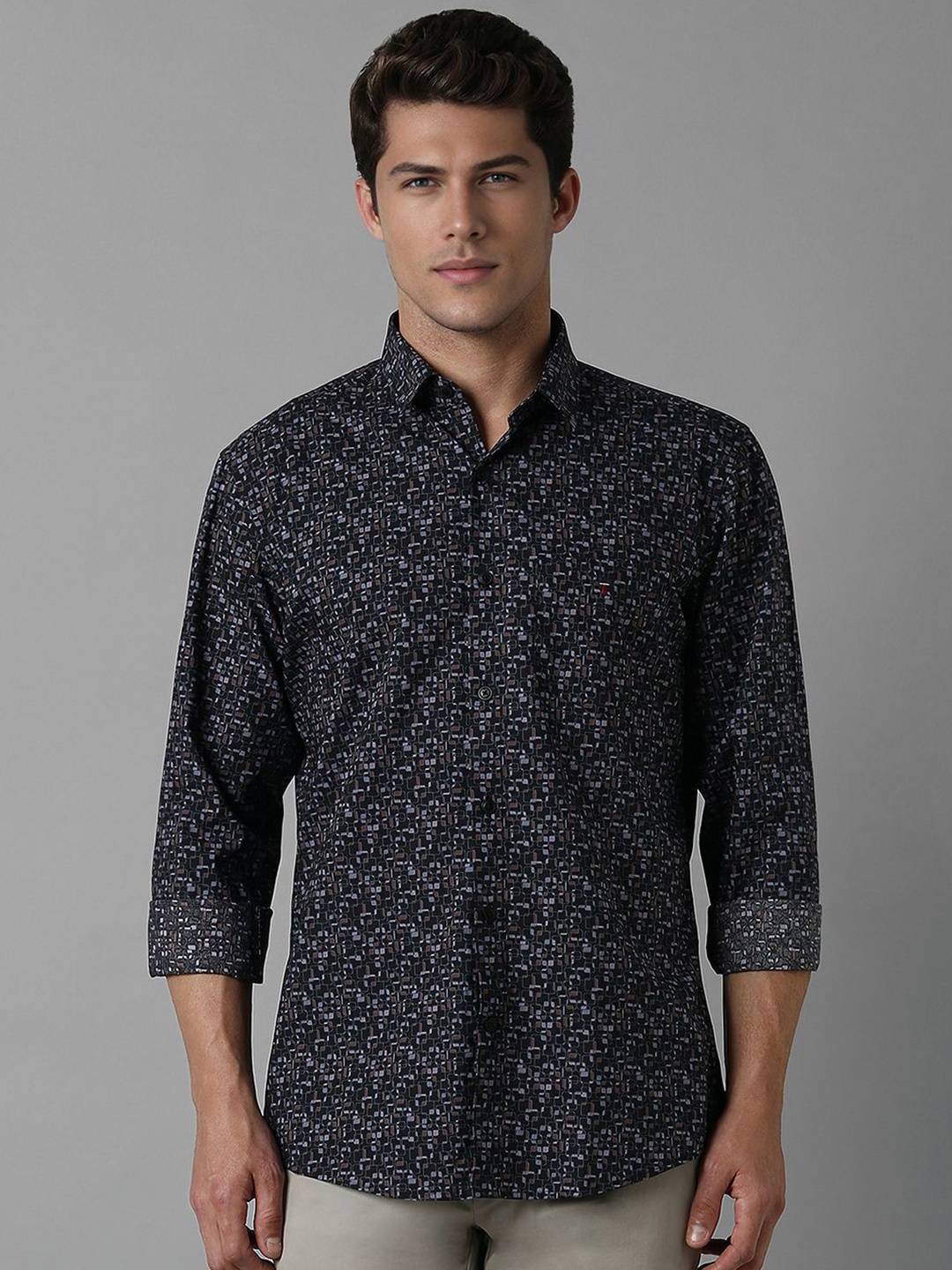 Louis Philippe Sport Men Spread Collar Geometric Printed Cotton Slim Fit Casual Shirt, Black
Louis Philippe Sport Men Spread Collar Geometric Printed Cotton Slim Fit Casual Shirt, Black