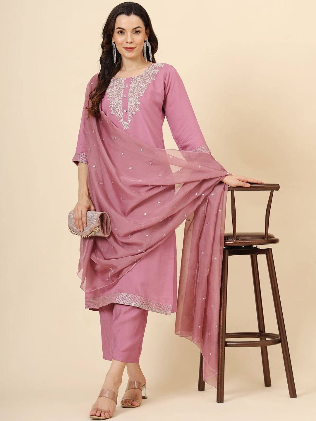 VAIRAGEE Floral Yoke Design Regular Thread Work Kurta With Trousers & Dupatta, Pink
VAIRAGEE Floral Yoke Design Regular Thread Work Kurta With Trousers & Dupatta, Pink