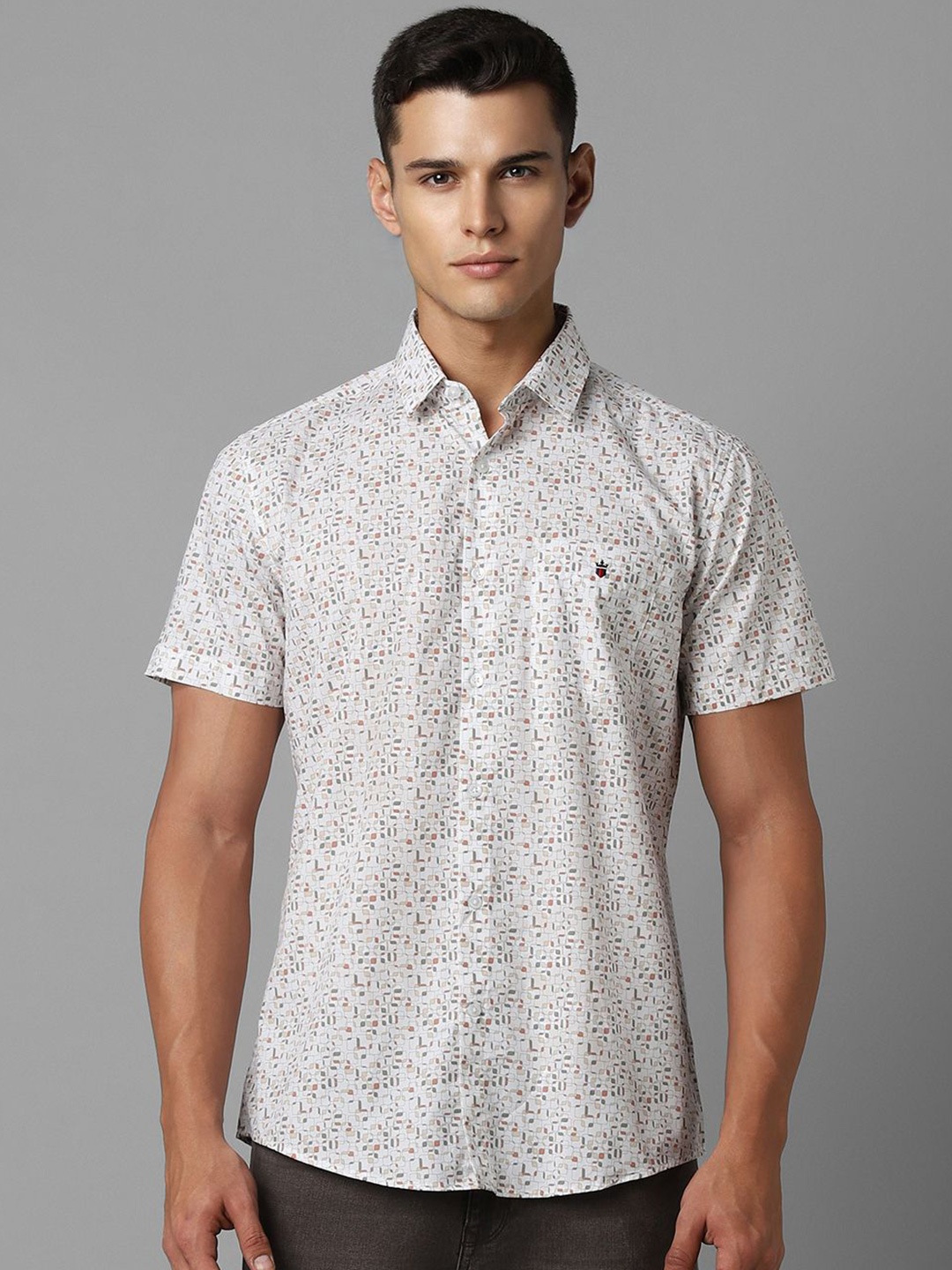 Louis Philippe Sport Men Spread Collar Geometric Printed Cotton Slim Fit Casual Shirt, White
Louis Philippe Sport Men Spread Collar Geometric Printed Cotton Slim Fit Casual Shirt, White