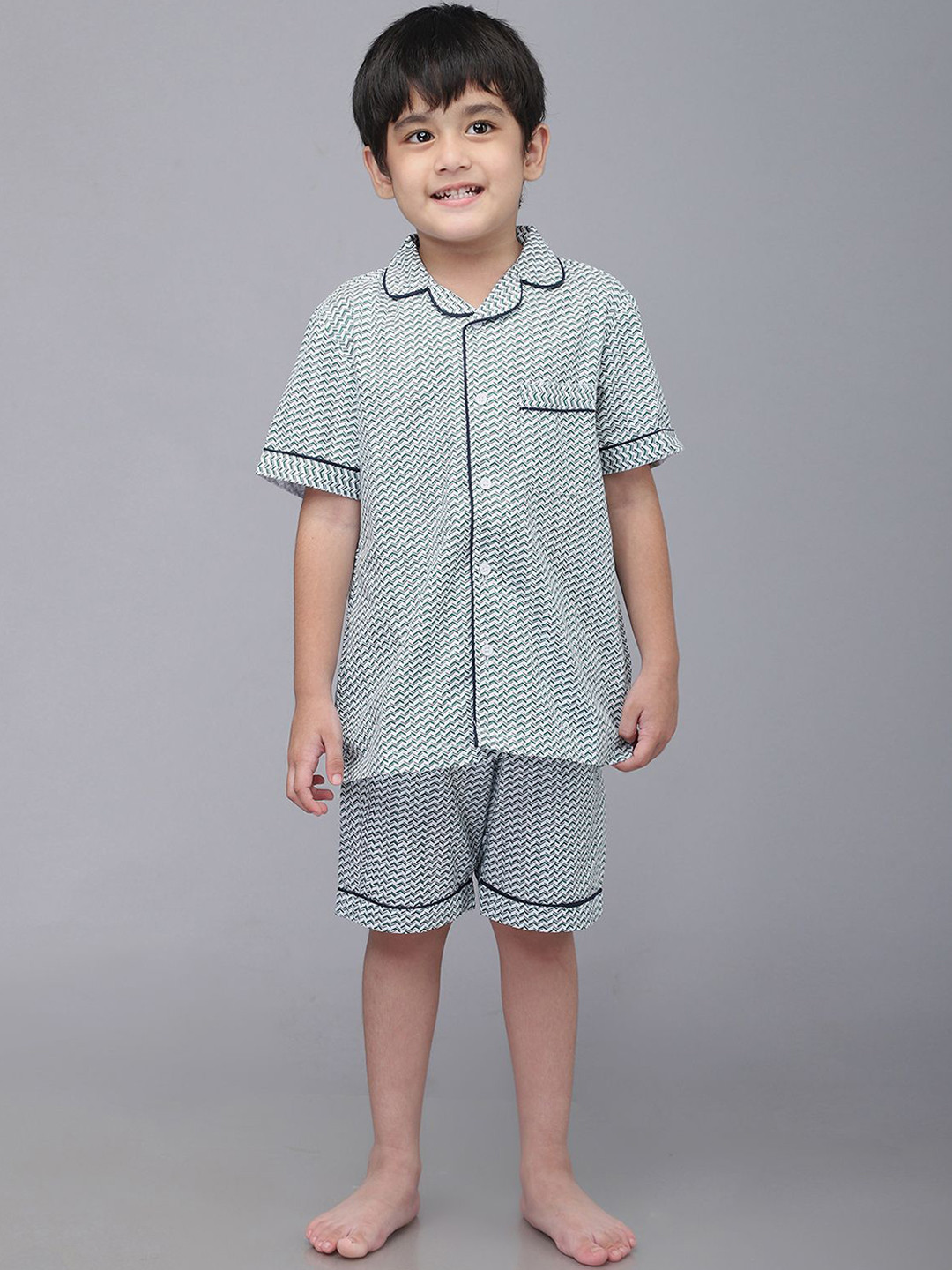 Biglilpeople Boys Printed Pure Cotton Night suit, White 
Biglilpeople Boys Printed Pure Cotton Night suit, White