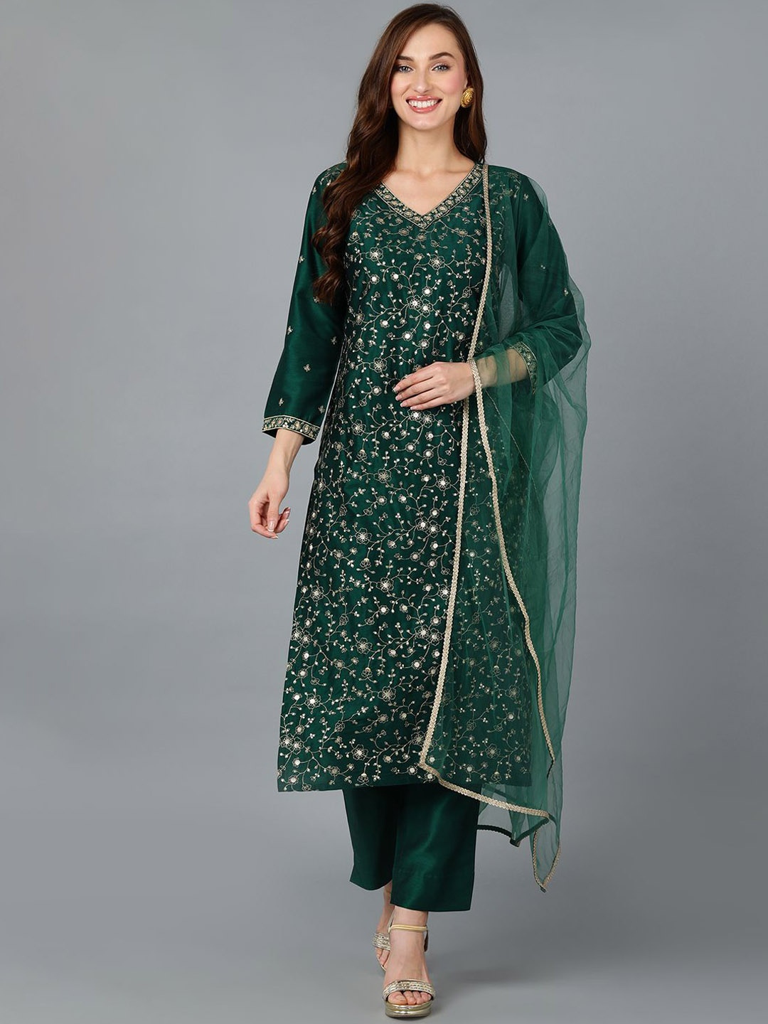 AHIKA Floral Embroidered Regular Sequinned Straight Kurta with Trousers & Dupatta, Green
AHIKA Floral Embroidered Regular Sequinned Straight Kurta with Trousers & Dupatta, Green