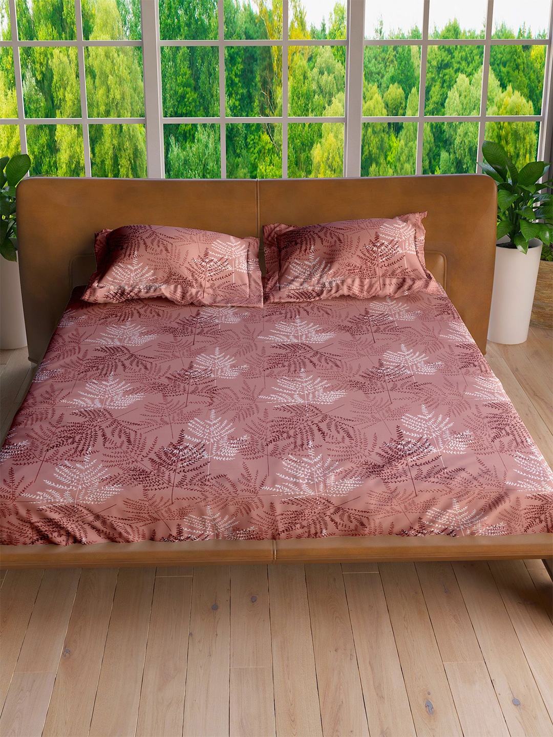 LABHAM Maroon & White Floral Printed Cotton 160 TC King Bedsheet with 2 Pillow Covers
LABHAM Maroon & White Floral Printed Cotton 160 TC King Bedsheet with 2 Pillow Covers
