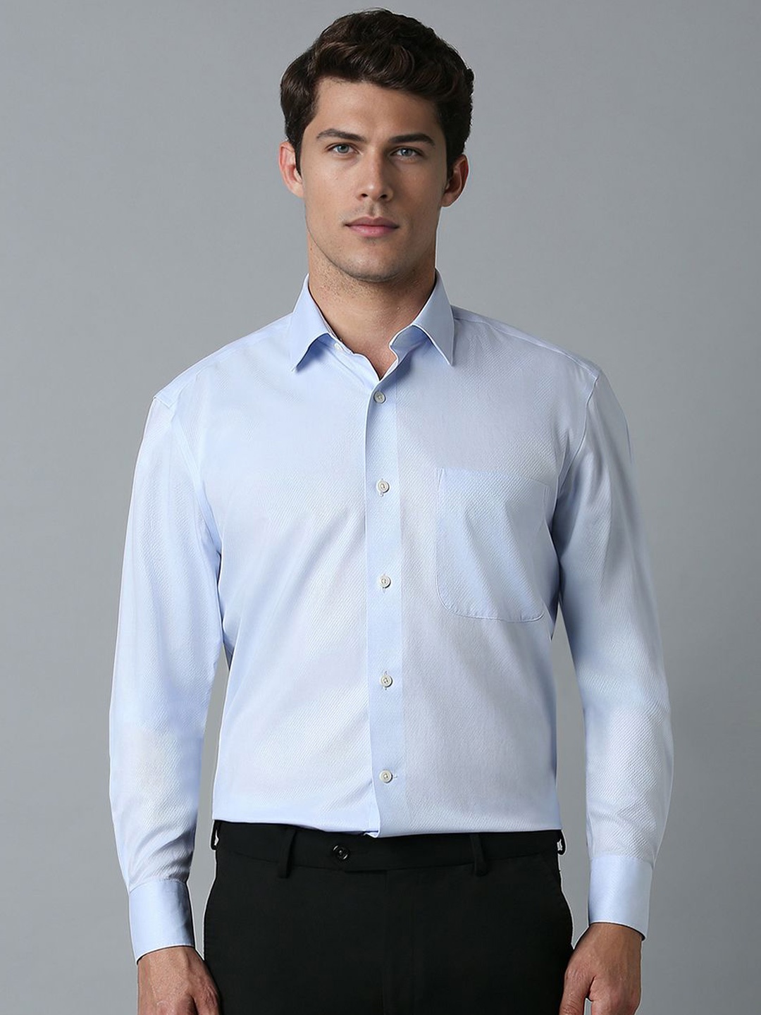 Luxure by Louis Philippe Men Classic Spread Collar Solid Cotton Casual Shirt, Blue
Luxure by Louis Philippe Men Classic Spread Collar Solid Cotton Casual Shirt, Blue