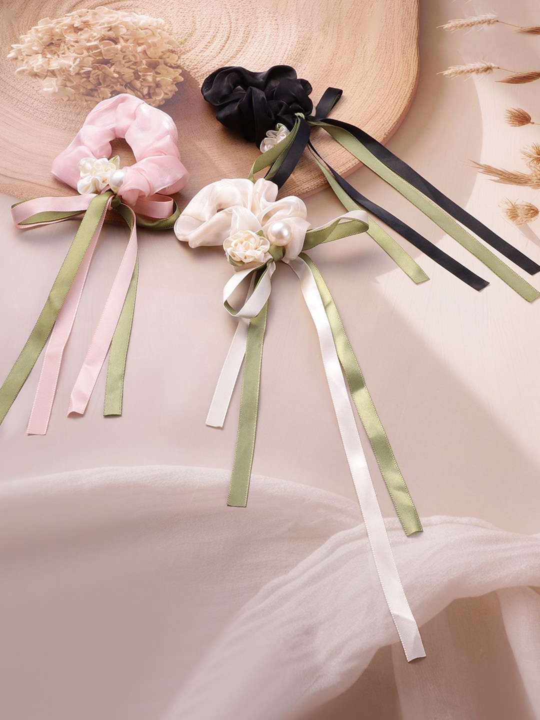 Rubans Set of 3 Elegant Scrunchies in Ivory, Pink & Black with Green Satin Bow Ribbons
Rubans Set of 3 Elegant Scrunchies in Ivory, Pink & Black with Green Satin Bow Ribbons