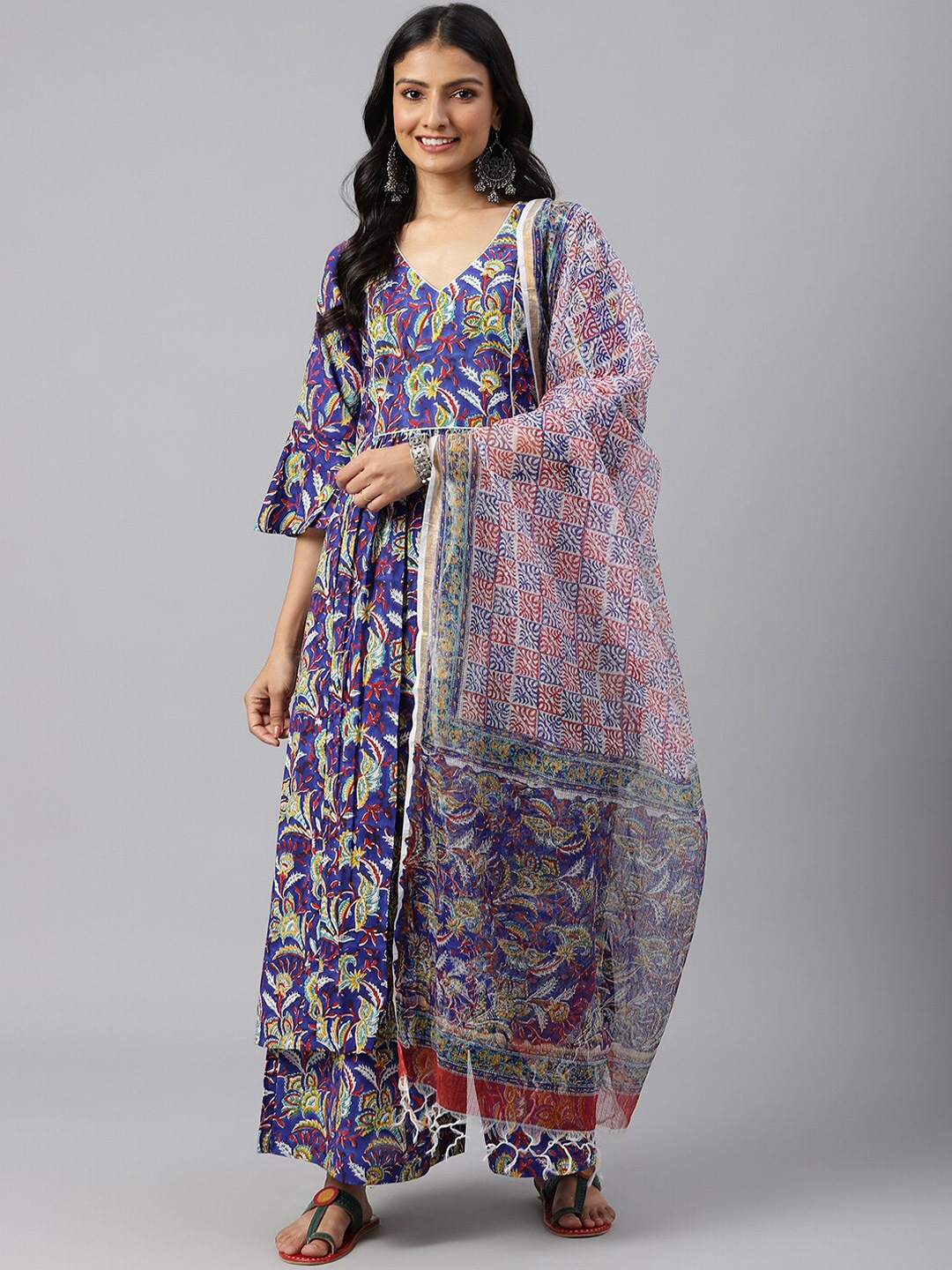 SHRINKHLA Women Blue Floral Printed Empire Pure Cotton Kurta with Palazzos & With Dupatta
SHRINKHLA Women Blue Floral Printed Empire Pure Cotton Kurta with Palazzos & With Dupatta