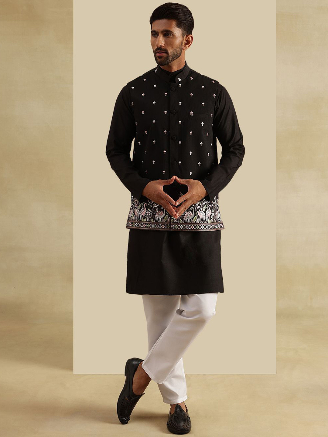 SOJANYA Band Collar Sequinned Straight Kurta With Pyjama & Nehru Jacket, Black
SOJANYA Band Collar Sequinned Straight Kurta With Pyjama & Nehru Jacket, Black