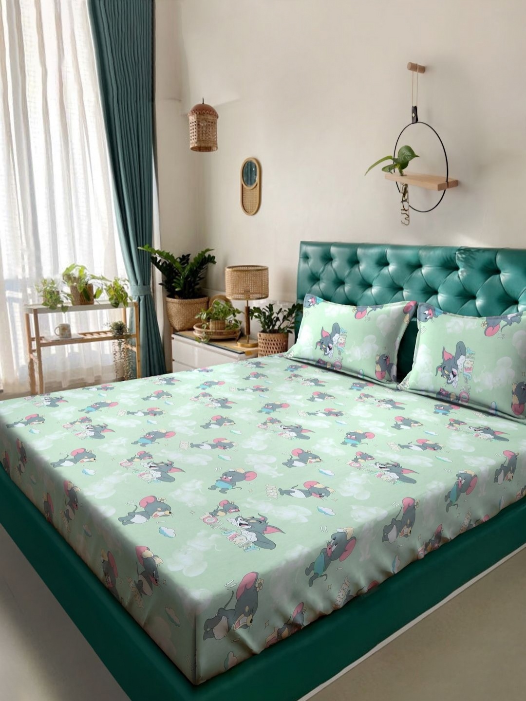 Klotthe Green & Grey Printed Flat 400TC Pure Cotton King Bedsheet With 2 Pillow Covers
Klotthe Green & Grey Printed Flat 400TC Pure Cotton King Bedsheet With 2 Pillow Covers