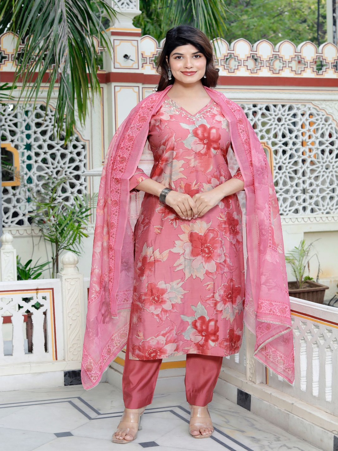 KALINI Floral Printed V-Neck Pure Cotton Straight Kurta With Trousers & Dupatta, Pink
KALINI Floral Printed V-Neck Pure Cotton Straight Kurta With Trousers & Dupatta, Pink