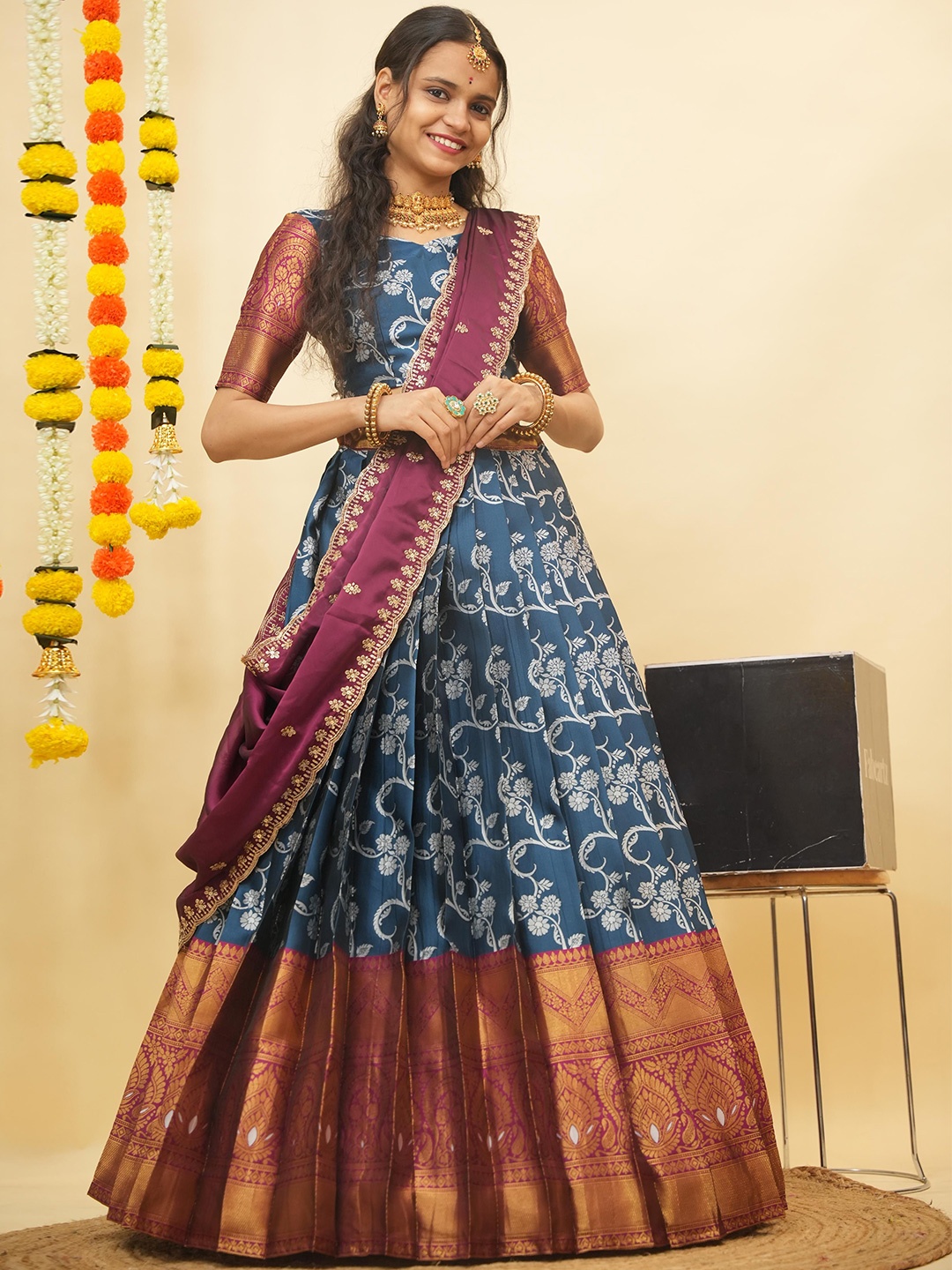 Fabcartz Floral Woven Design Zari Semi-Stitched Lehenga & Unstitched Blouse With Dupatta, Turquoise blue
Fabcartz Floral Woven Design Zari Semi-Stitched Lehenga & Unstitched Blouse With Dupatta, Turquoise blue