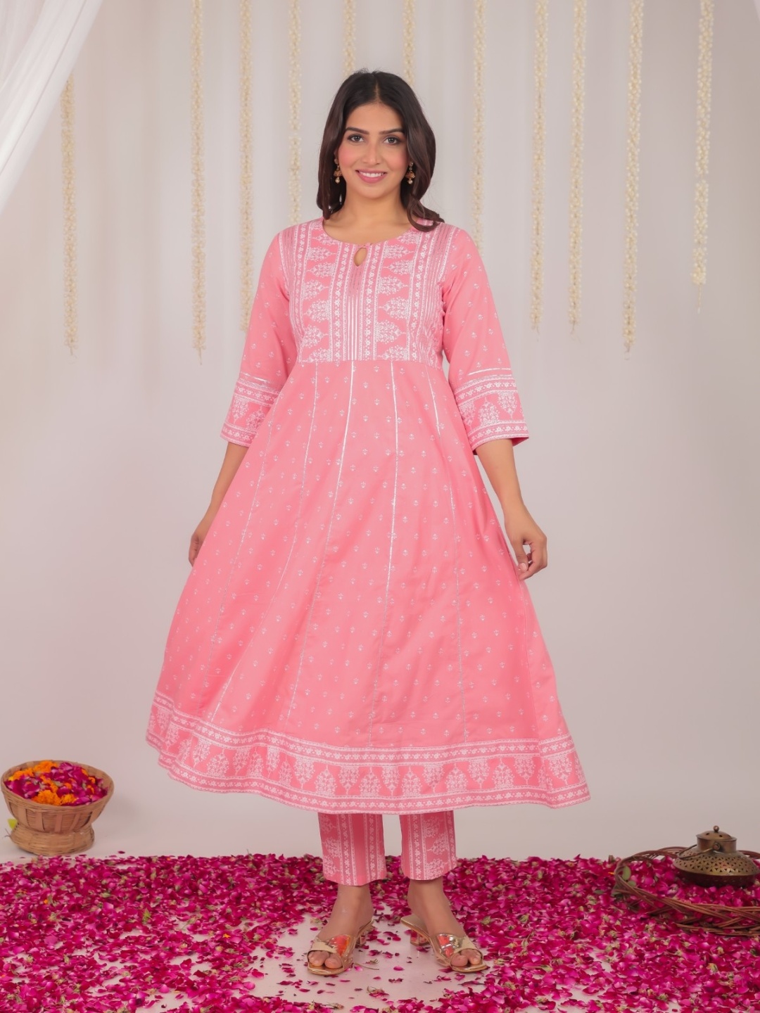Aramya Ethnic Motifs Printed Patchwork Panelled Anarkali Pure Cotton Kurta With Trousers, Pink
Aramya Ethnic Motifs Printed Patchwork Panelled Anarkali Pure Cotton Kurta With Trousers, Pink
