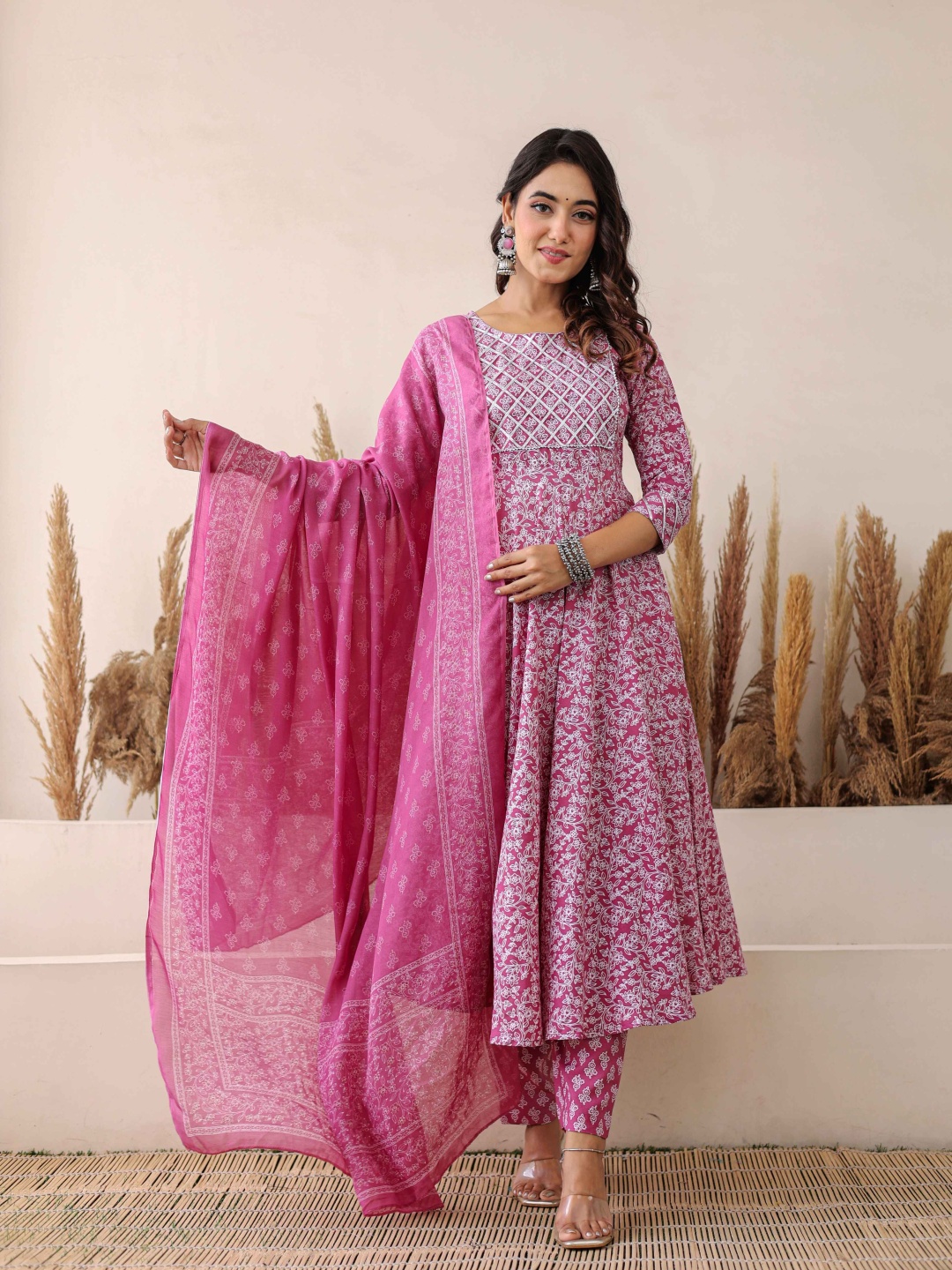 KETAKI FASHION Floral Printed Gotta Patti Anarkali Kurta With Trousers And Dupatta, Mauve
KETAKI FASHION Floral Printed Gotta Patti Anarkali Kurta With Trousers And Dupatta, Mauve