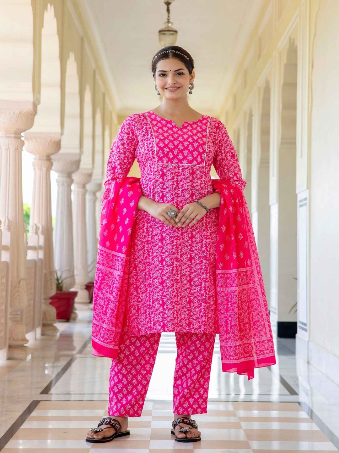 KETAKI FASHION Women Floral Printed Regular Gotta Patti Kurta with Trousers & With Dupatta, Pink
KETAKI FASHION Women Floral Printed Regular Gotta Patti Kurta with Trousers & With Dupatta, Pink