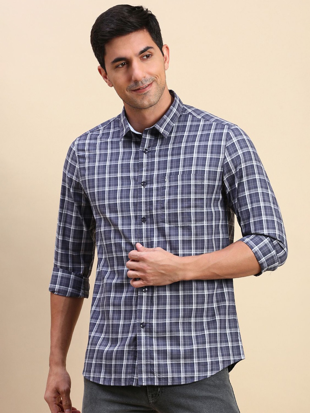 Classic Polo Men India Slim Fit Spread Collar Checked Cotton Casual Shirt, Navy blue
Classic Polo Men India Slim Fit Spread Collar Checked Cotton Casual Shirt, Navy blue