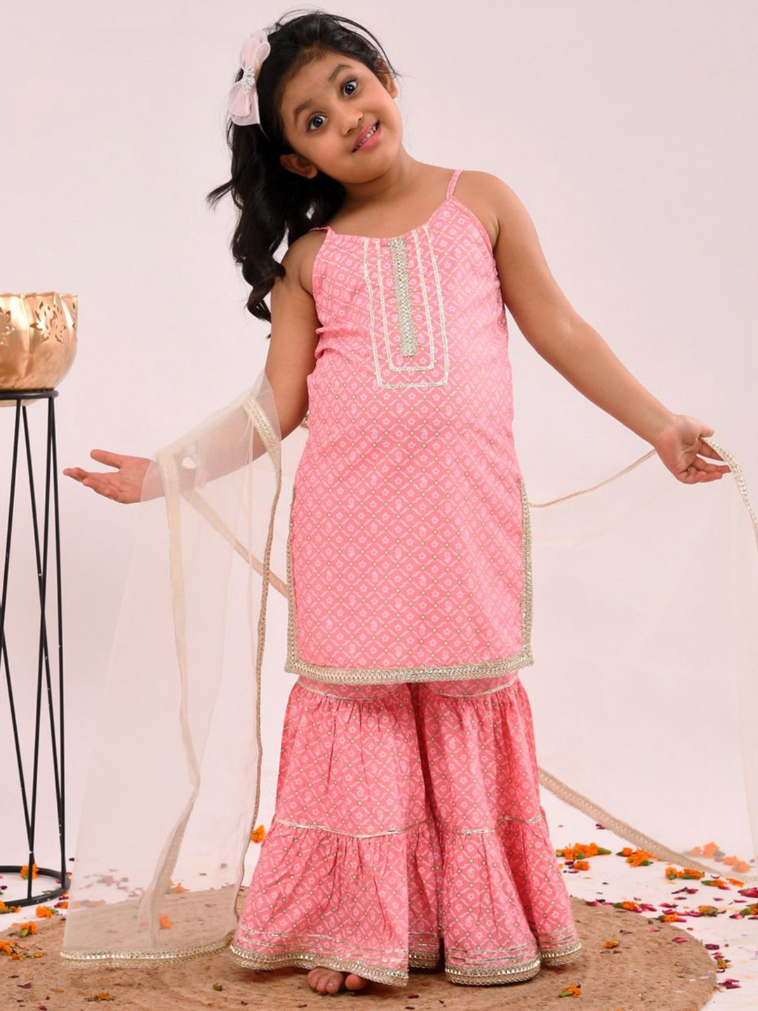 i love legacy Girls Floral Printed Shoulder Straps Straight Kurta With Sharara & Dupatta, Pink
i love legacy Girls Floral Printed Shoulder Straps Straight Kurta With Sharara & Dupatta, Pink
