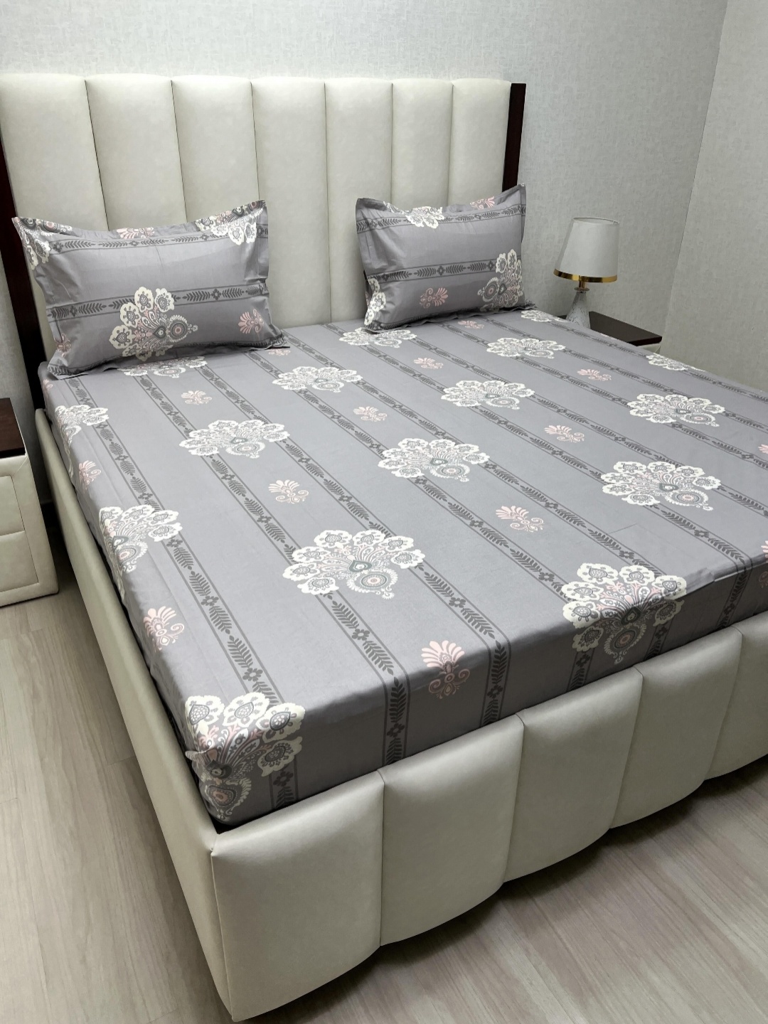 Pure Decor Passion Grey Printed Pure Cotton 330 TC Queen Bedsheet Set 2.28 m x 2.54 m
Pure Decor Passion Grey Printed Pure Cotton 330 TC Queen Bedsheet Set 2.28 m x 2.54 m