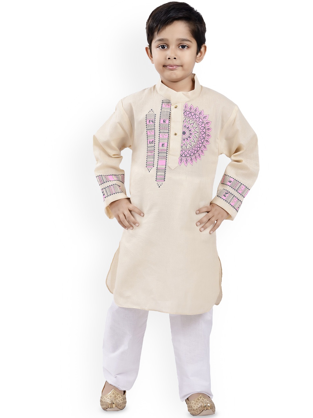 BAESD Boys Ethnic Motifs Printed Mandarin Collar Straight Kurta With Pyjamas, Off white
BAESD Boys Ethnic Motifs Printed Mandarin Collar Straight Kurta With Pyjamas, Off white