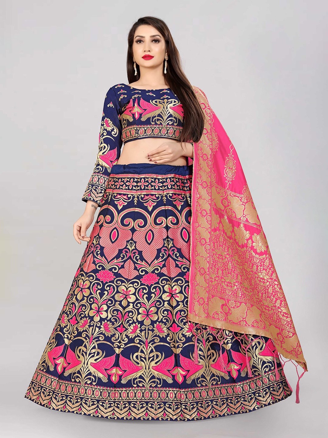DIVASTRI Floral Woven Design Jacquard Semi-Stitched Lehenga & Unstitched Blouse & Dupatta, Navy blue
DIVASTRI Floral Woven Design Jacquard Semi-Stitched Lehenga & Unstitched Blouse & Dupatta, Navy blue