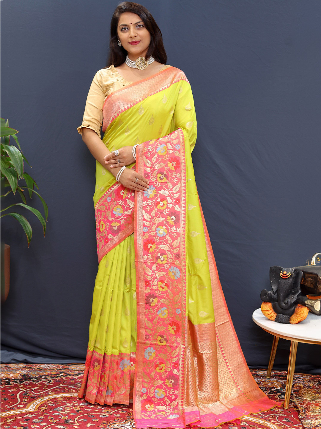 Kandora Woven Design Zari Pure Silk Paithani Saree, Yellow
Kandora Woven Design Zari Pure Silk Paithani Saree, Yellow