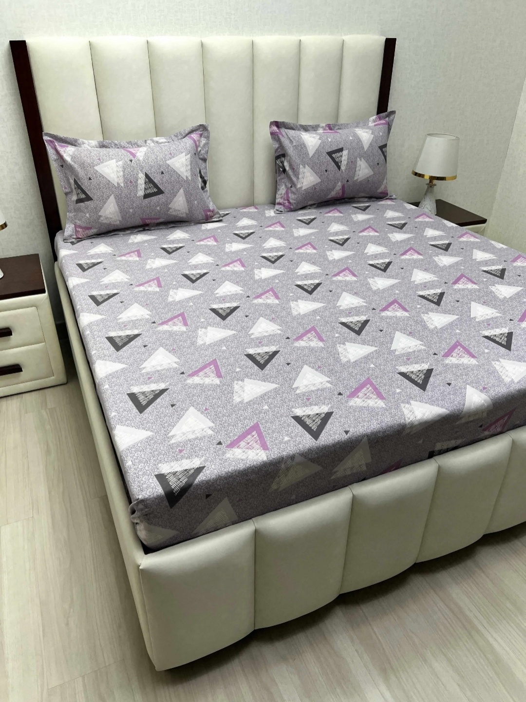 Pure Decor Passion Grey Geometric Printed 220 TC Cotton Queen Bedsheet Set 2.28 m x 2.54 m, Purple
Pure Decor Passion Grey Geometric Printed 220 TC Cotton Queen Bedsheet Set 2.28 m x 2.54 m, Purple