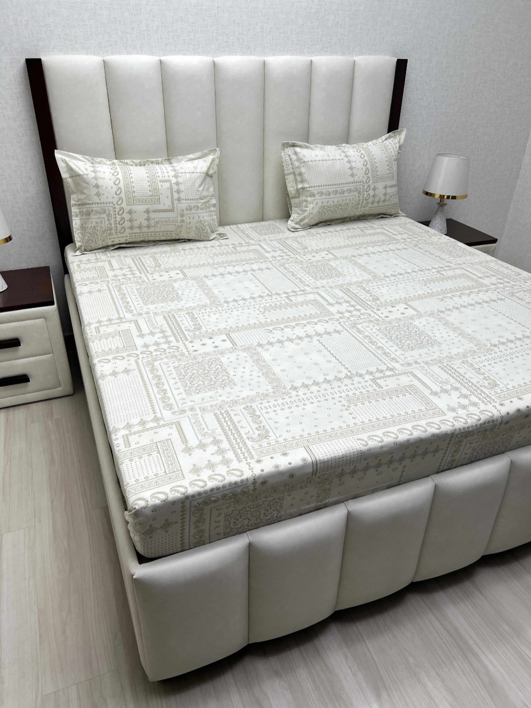 Pure Decor Velar Fur Sib Green Printed Pure Cotton 230TC King Bedsheet Set 2.74m x 2.74m
Pure Decor Velar Fur Sib Green Printed Pure Cotton 230TC King Bedsheet Set 2.74m x 2.74m