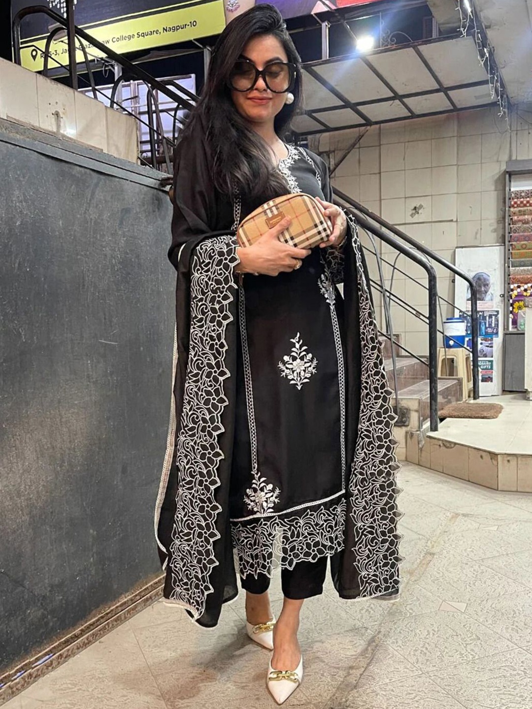 DIVASTRI Floral Embroidered Notch Neck Straight Kurta With Trousers And Dupatta, Black
DIVASTRI Floral Embroidered Notch Neck Straight Kurta With Trousers And Dupatta, Black