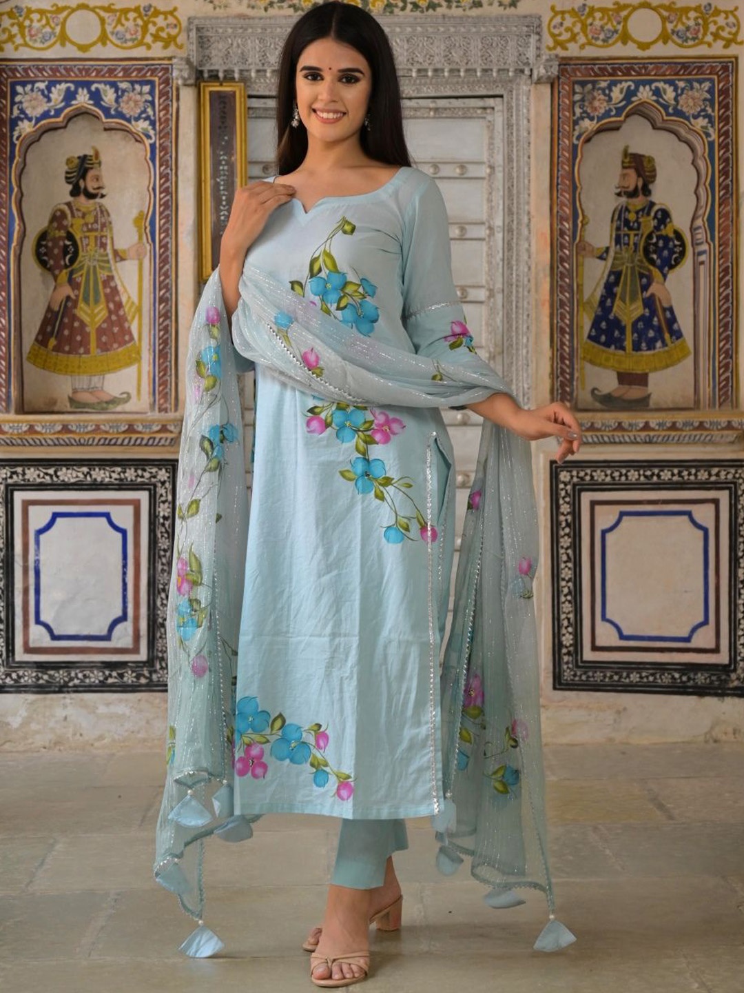 HOUSE OF BAISA Floral Printed Notch Neck Pure Cotton Straight Kurta With Trouser & Dupatta, Blue
HOUSE OF BAISA Floral Printed Notch Neck Pure Cotton Straight Kurta With Trouser & Dupatta, Blue