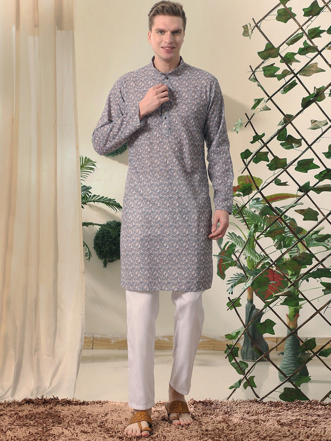 Pro-Ethic STYLE DEVELOPER Geometric Printed Mandarin Collar Pure Cotton Kurta & Trousers, Grey
Pro-Ethic STYLE DEVELOPER Geometric Printed Mandarin Collar Pure Cotton Kurta & Trousers, Grey