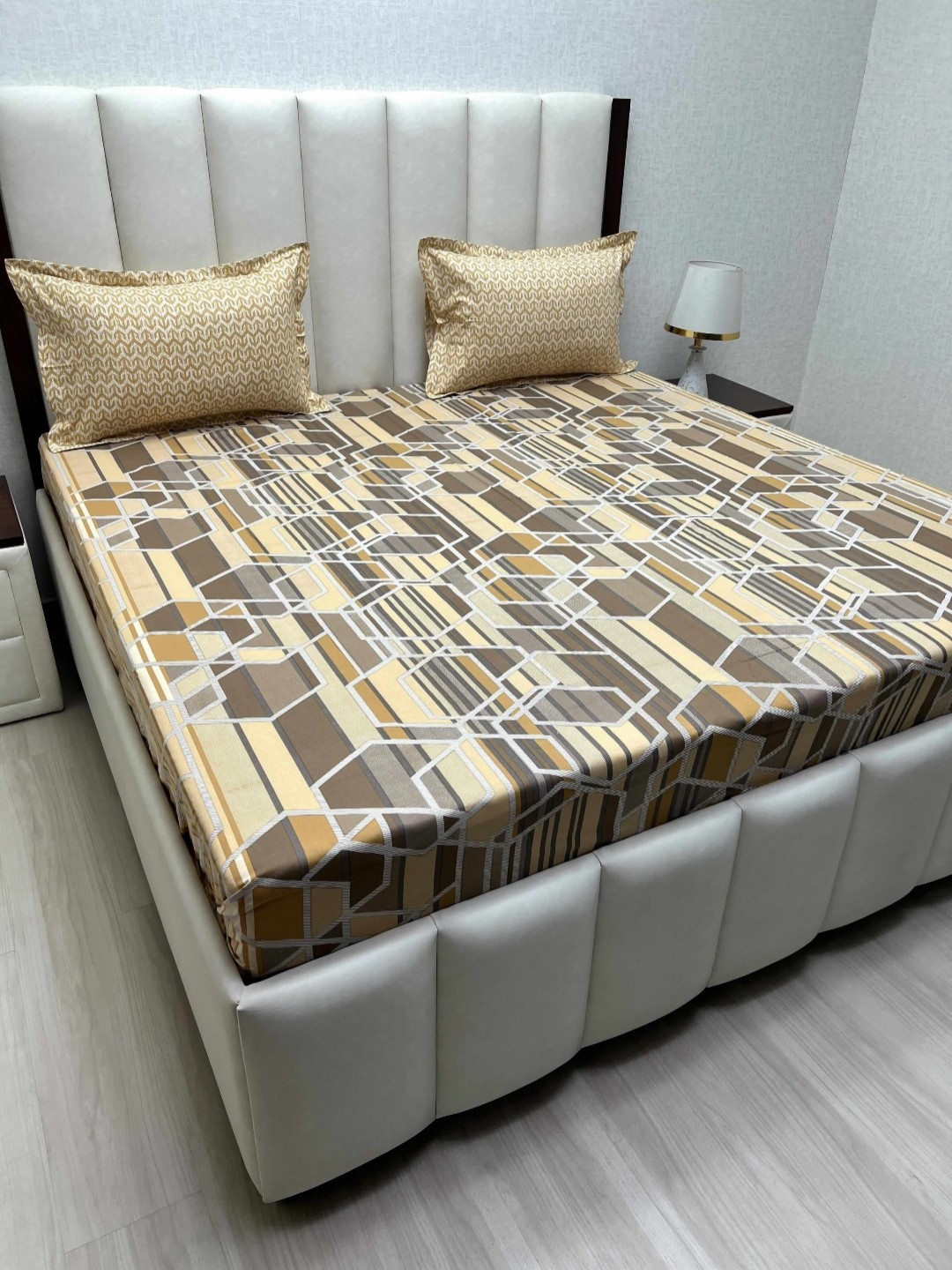 Pure Decor Passion Brown & Grey Printed Pure Cotton 330TC Queen Bedsheet Set 2.28m x 2.54m
Pure Decor Passion Brown & Grey Printed Pure Cotton 330TC Queen Bedsheet Set 2.28m x 2.54m
