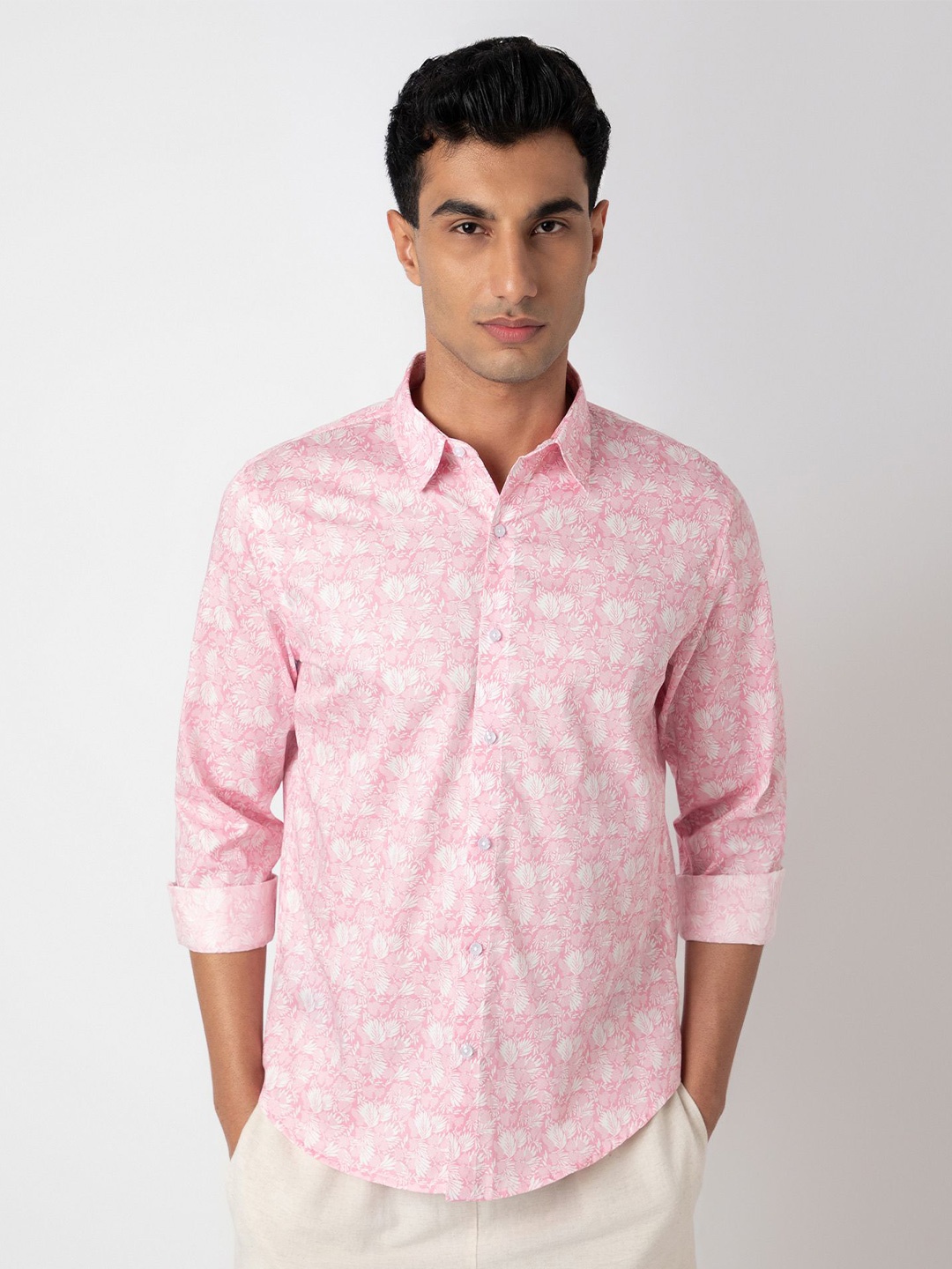 MARK & ALBERT Men India Slim Fit Spread Collar Floral Printed Cotton Casual Shirt, Pink
MARK & ALBERT Men India Slim Fit Spread Collar Floral Printed Cotton Casual Shirt, Pink