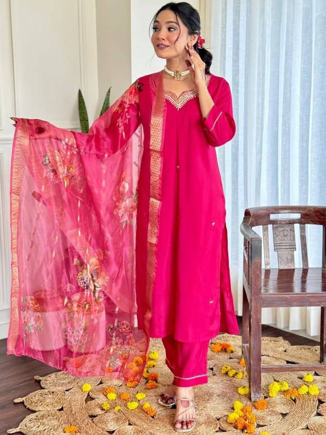 KALINI Ethnic Motifs Embroidered Chanderi Silk Straight Kurta With Trousers And Dupatta, Pink
KALINI Ethnic Motifs Embroidered Chanderi Silk Straight Kurta With Trousers And Dupatta, Pink