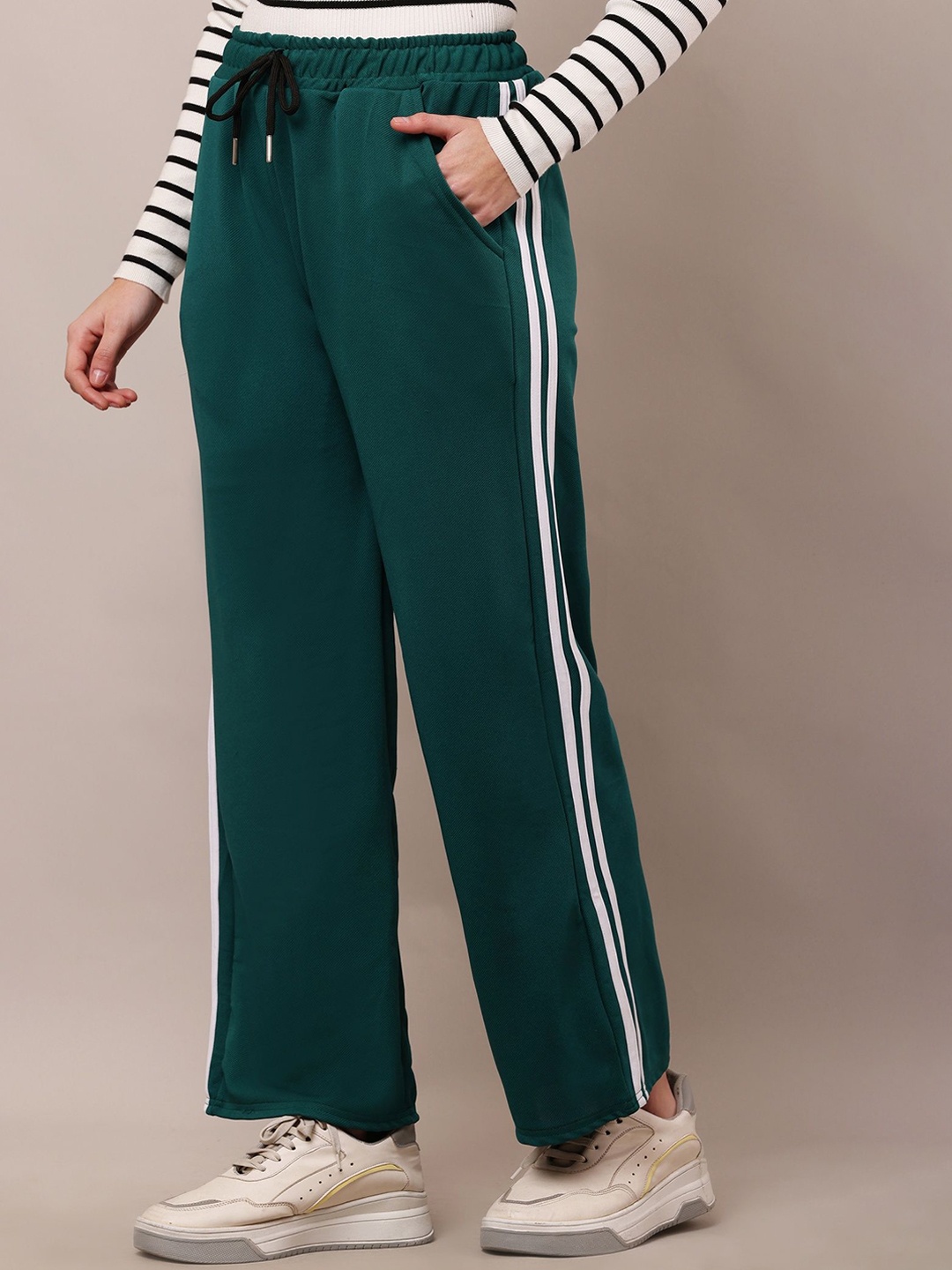 Bright Nex Women Cotton Relaxed Straight Leg Mid-Rise Side Stripes Regular Trousers, Green
Bright Nex Women Cotton Relaxed Straight Leg Mid-Rise Side Stripes Regular Trousers, Green