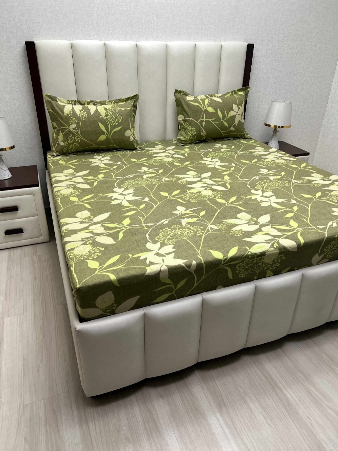 Pure Decor Velar Fur Sib Green Printed Pure Cotton 240 TC King Bedsheet Set 2.74 x 2.74 m
Pure Decor Velar Fur Sib Green Printed Pure Cotton 240 TC King Bedsheet Set 2.74 x 2.74 m