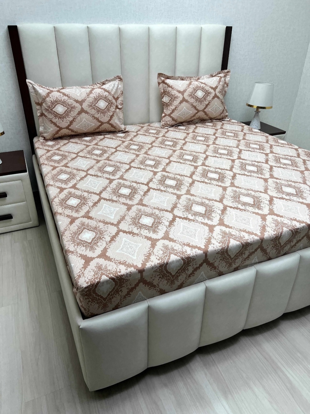 Pure Decor Royal Passion Brown Printed Cotton 260 TC Queen Bedsheet Set 2.28 m x 2.54 m
Pure Decor Royal Passion Brown Printed Cotton 260 TC Queen Bedsheet Set 2.28 m x 2.54 m