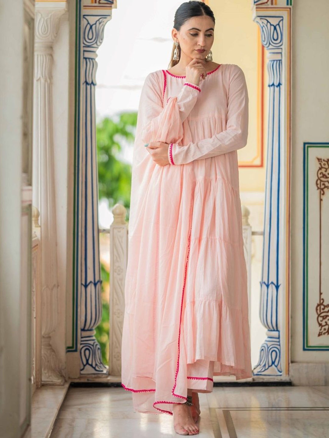 HOUSE OF BAISA Tiered Anarkali Pure Cotton Straight Kurta With Trouser & Dupatta, Pink
HOUSE OF BAISA Tiered Anarkali Pure Cotton Straight Kurta With Trouser & Dupatta, Pink