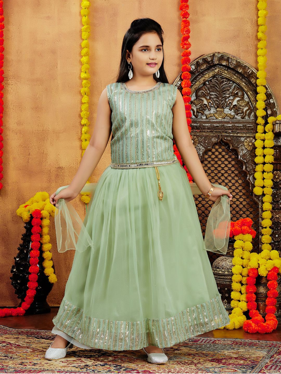 Aarika Girls Embellished Sequinned Net Ready to Wear Lehenga & Blouse With Dupatta, Green
Aarika Girls Embellished Sequinned Net Ready to Wear Lehenga & Blouse With Dupatta, Green