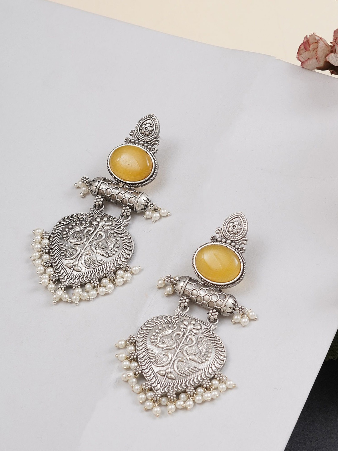 JEWILLEY Parnika Silver-Plated Artificial Stones Studded & Beaded Oxidised Chandbalis
JEWILLEY Parnika Silver-Plated Artificial Stones Studded & Beaded Oxidised Chandbalis