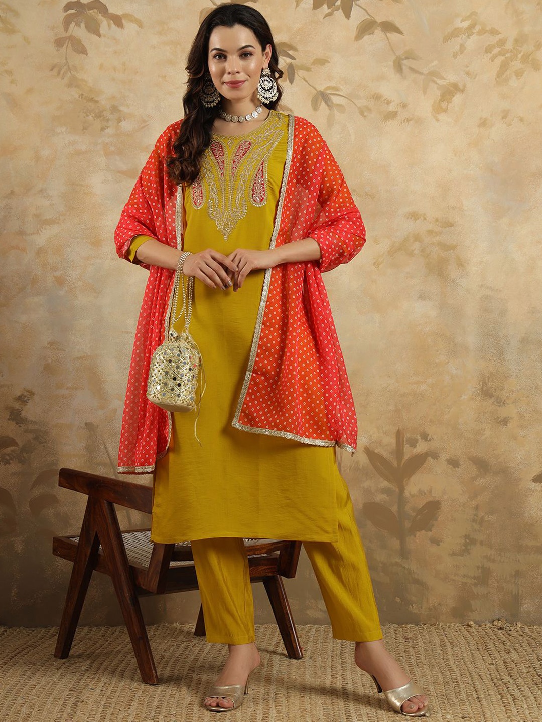 Navlik Paisley Yoke Design Round Neck Chanderi Silk Straight Kurta With Trousers & Dupatta, Mustard
Navlik Paisley Yoke Design Round Neck Chanderi Silk Straight Kurta With Trousers & Dupatta, Mustard