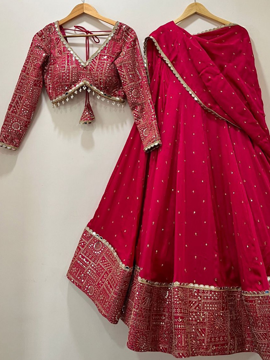 StyleStatement Embellished Beads and Stones Ready to Wear Lehenga & Unstitched Blouse With Dupatta, Maroon
StyleStatement Embellished Beads and Stones Ready to Wear Lehenga & Unstitched Blouse With Dupatta, Maroon