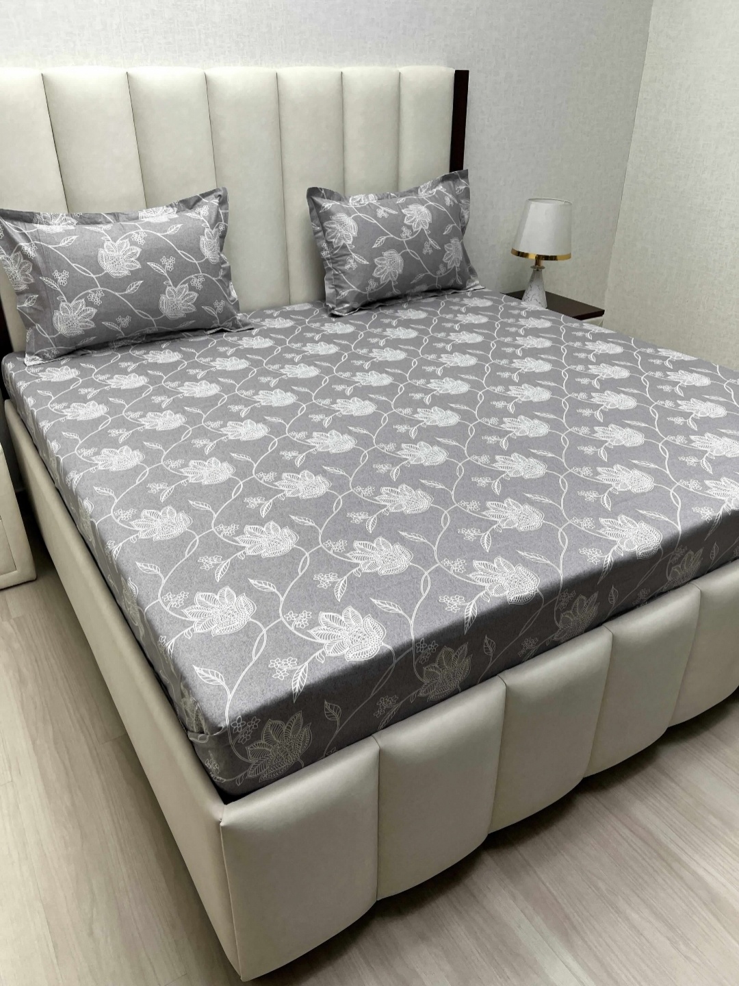 Pure Decor Passion Grey Printed Pure Cotton 380 TC Queen Bedsheet Set 2.28 m x 2.54 m
Pure Decor Passion Grey Printed Pure Cotton 380 TC Queen Bedsheet Set 2.28 m x 2.54 m