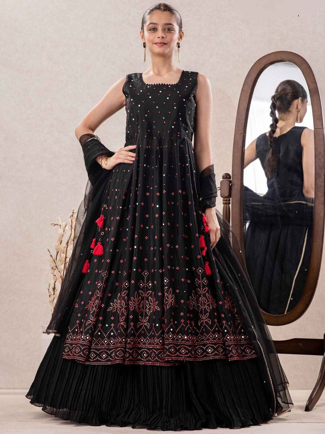 Lagorii Girls Printed Mirror Work Ready to Wear Lehenga & Blouse With Dupatta, Black
Lagorii Girls Printed Mirror Work Ready to Wear Lehenga & Blouse With Dupatta, Black