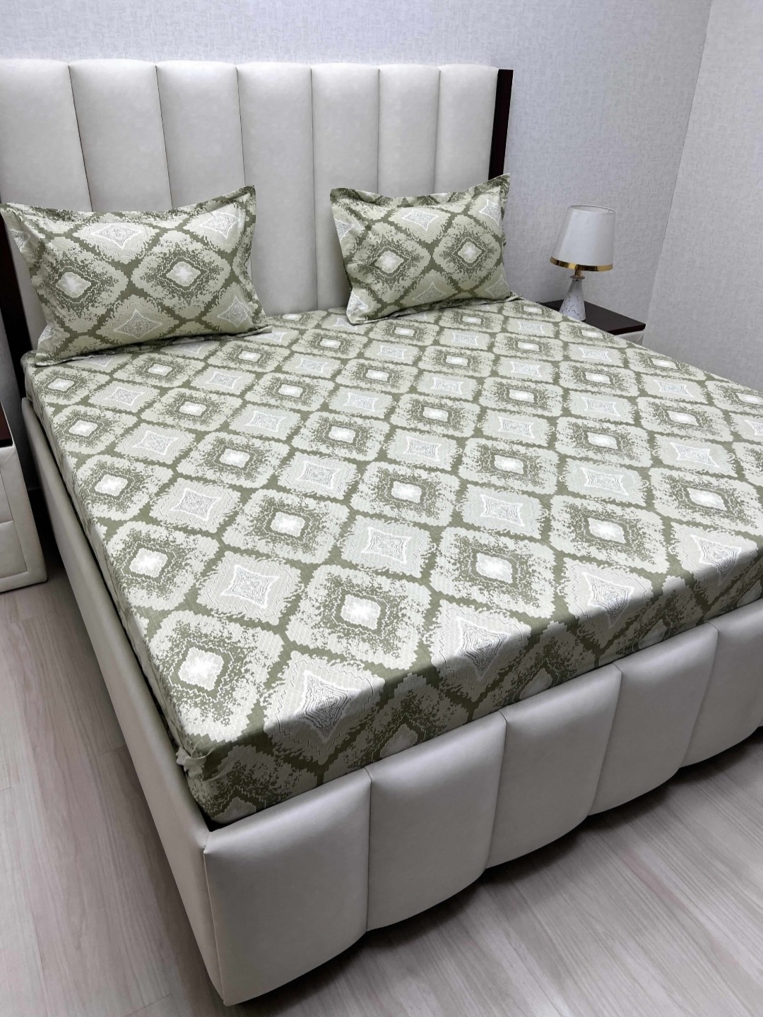 Pure Decor Green & Grey Ethnic 350 TC Queen Bedsheet with 2 Pillow Covers 2.28 m x 2.54 m
Pure Decor Green & Grey Ethnic 350 TC Queen Bedsheet with 2 Pillow Covers 2.28 m x 2.54 m