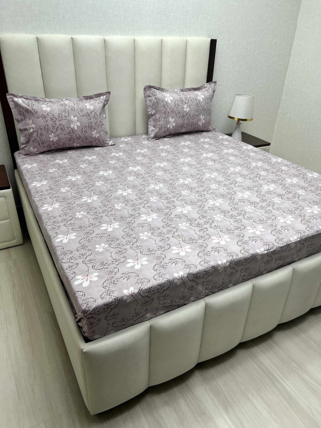 Pure Decor Passion Purple Printed Pure Cotton 240TC Queen Bedsheet Sets 2.28m x 2.54m
Pure Decor Passion Purple Printed Pure Cotton 240TC Queen Bedsheet Sets 2.28m x 2.54m