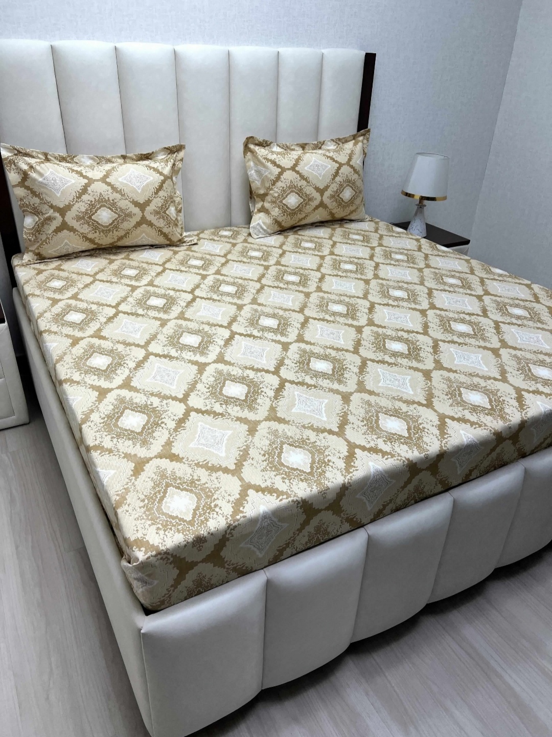 Pure Decor Royal Passion Brown Printed Pure Cotton 330TC Queen Bedsheet Sets 2.28m x 2.54m
Pure Decor Royal Passion Brown Printed Pure Cotton 330TC Queen Bedsheet Sets 2.28m x 2.54m