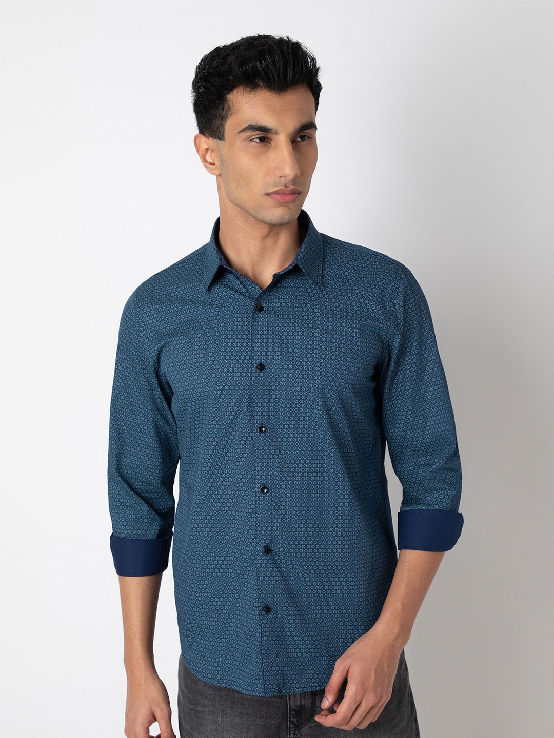 MARK & ALBERT Men India Slim Fit Spread Collar Geometric Printed Cotton Casual Shirt, Blue
MARK & ALBERT Men India Slim Fit Spread Collar Geometric Printed Cotton Casual Shirt, Blue