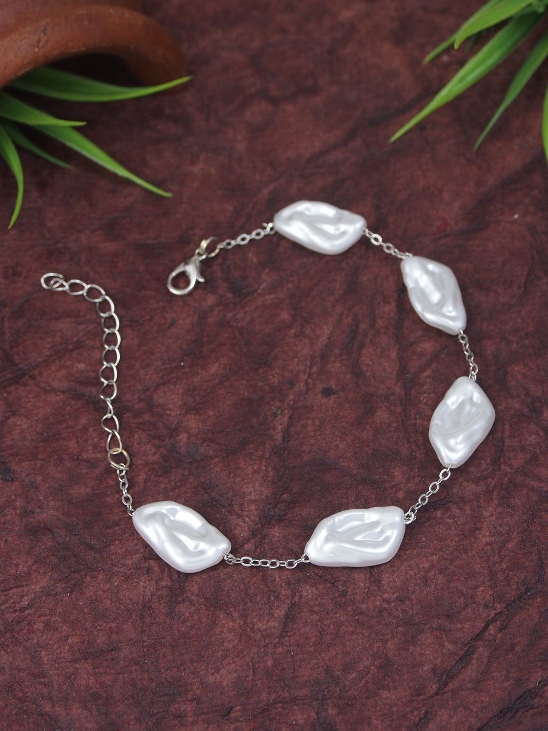 V FASHION JEWELLERY Silver-Plated Stainless Steel Artificial Beads Beaded Link Bracelet
V FASHION JEWELLERY Silver-Plated Stainless Steel Artificial Beads Beaded Link Bracelet