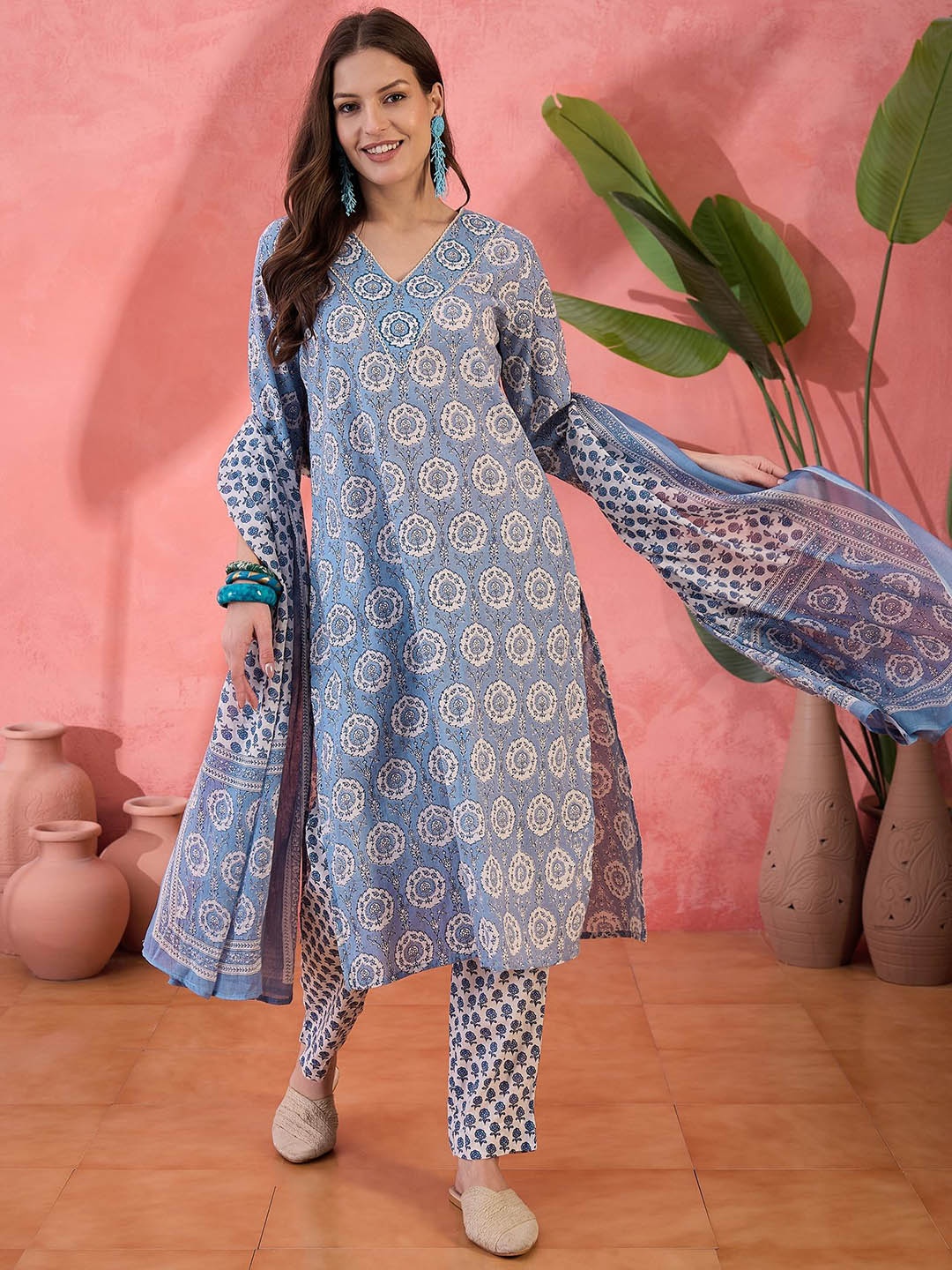 Sangria Floral Printed V-Neck Pure Cotton Straight Kurta & Trouser With Dupatta, Blue
Sangria Floral Printed V-Neck Pure Cotton Straight Kurta & Trouser With Dupatta, Blue